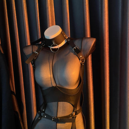 Huan also fun binding suit-free jumpsuit paint leather night game role-playing hot leather