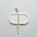 Light yellow [plastic clip]