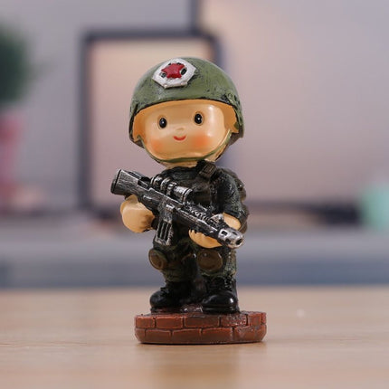 Resin Crafts Small Police Officer Exquisite 3D Figurine Decoration Special Forces Car Dashboard Ornament