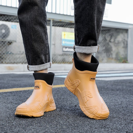 2025 New Waterproof Shoes Outdoor Trendy Rain Shoes Wear-resistant Kitchen Take-out Rubber Shoes Men's Non-slip Warm Cover Shoes