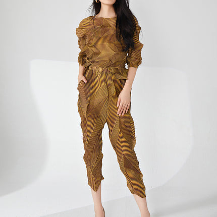 Miyake Fashion suit Women's High-end Spring Irregular T-shirt Top Design Casual Pants Two-piece Fashionable Set