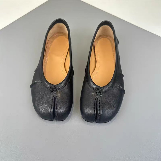 New Comfortable split-toe pig's trotters shoes women's flat sole one-step horseshoe shoes casual fashion shallow mouth breathable ballet shoes