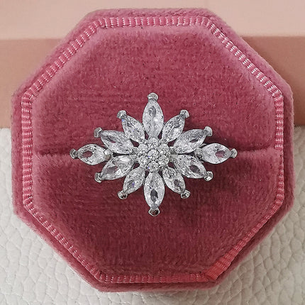 Europe and the United States cross-border e-commerce best selling new flower creative ring female niche high luxury r7886