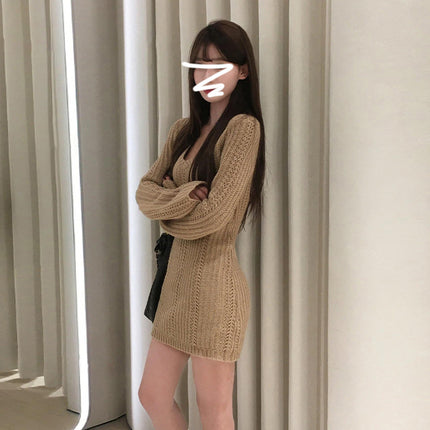 High-end V-neck sweater knitted dress autumn and winter 2024 new small slim-fit hip skirt