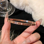 [Rose gold hollow] Roman numeral bracelet-titanium steel