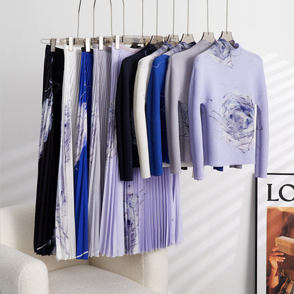 Hot-Selling Pleated Printed Two-Piece Set, Feminine Long-Sleeved T-Shirt, Drapedy Skirt, Versatile Suit, Complete Set