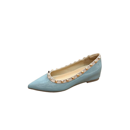 Rivet Pointed-Toe Shoes for Women, 2025 Spring and Autumn Shallow Kitten Heel Soft-Soled Loafers, Durable and Soft-Soled