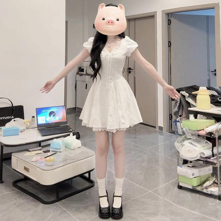 2025 Summer Exclusive White Puffy Short Skirt for Petite Women with Exquisite Lace Trim and Waist-Cinching Design That Exudes a Fairy-Like Vibe