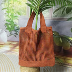 Hollow shoulder bag caramel