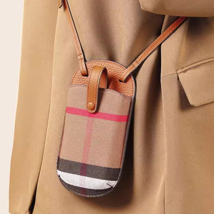 Mobile Phone Bag for Women 2026 New Style Crossbody Bag Fashionable Casual Summer Lightweight Mini Bag Genuine Leather Small Shoulder Bag