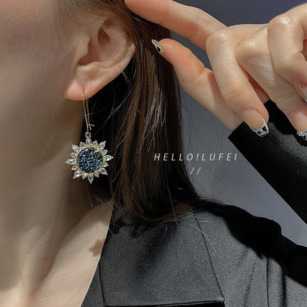 Autumn and Winter Earrings Korean Style Zircon Full Diamond Sunflower Hoop Earrings Design Trendy Internet Celebrity Earrings for Women Sparkling Diamond Circle