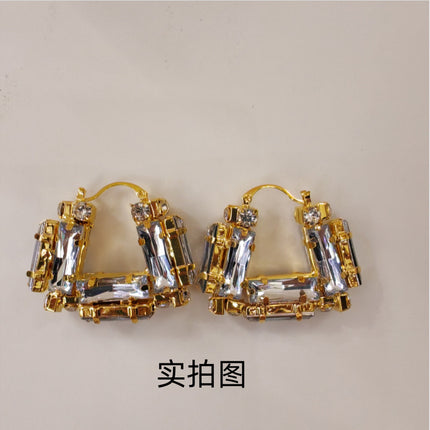 Cross-border European and American Earrings Niche Design Sense New Earrings Hong Kong Style Retro Ear Buckle Elegant Niche Exaggerated Earrings