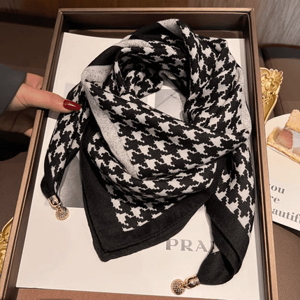 2026 New Style Warm Square Scarf with Magnetic Buckle, Triangular Silk Scarf, Cotton Scarf for Women, Stylish Neck Warmer for Spring, Autumn, and Winter, Versatile and Elegant
