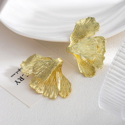 European and American Style Simple Elegant Metal Wind Ring Earrings Retro Exaggerated Irregular Electroplating High-grade Earrings for Women