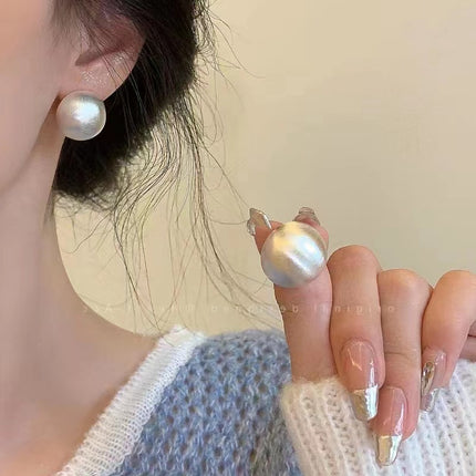 Geometric oval plain ring autumn and winter ear buckle women's fashion temperament high-end earrings cold wind commuting all-match ear jewelry