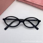 Black frame flat light