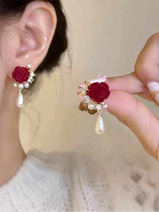 Red vintage earrings autumn and winter light luxury high-grade pearl earrings 2024 new popular New Year velvet earrings for women
