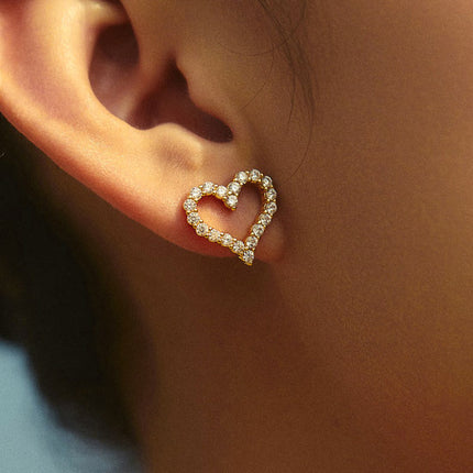 shein supply love-shaped small diamond earrings female temperament South Korea students all-match simple super fairy ear jewelry e8106