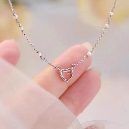 Pearl Love Necklace Women's Casual Niche Design Light Luxury High-end Clavicle Chain Gentle Necklace Accessories