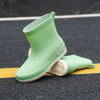 530 green shoes / 36