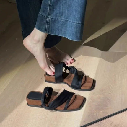 New Ready-Made Thick-Soled Square-Toe One-Line Sandals for Women to Wear Outside, Retro Style with Skirt Sandals, Two-Wear Slippers