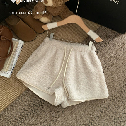 Gray Lamb Wool Thickened Shorts for Women, New Winter Style, Paired with Boots, Wide-Leg Casual Pants, Petite A-Line Pants for Outerwear