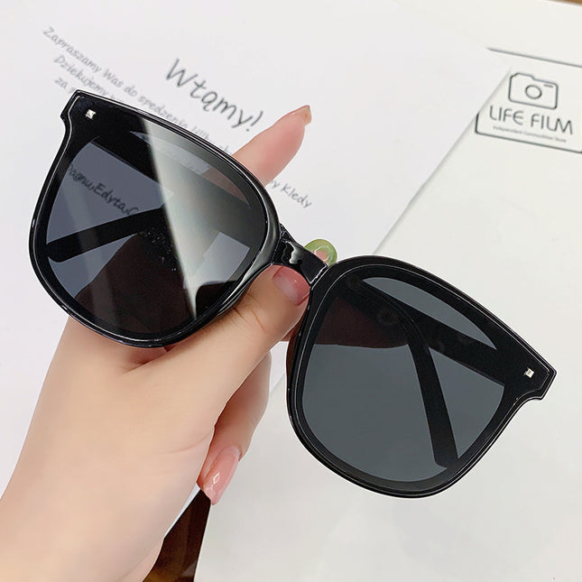 Cross-border new anti-ultraviolet foldable second-generation sunglasses women's ultra-light pocket large-frame sunglasses a generation of 25