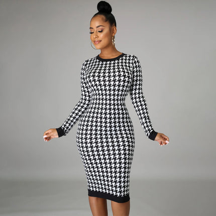 European and American Hot Products 2022 Spring New Long-Sleeved Round Neck Back Cut Out Printing Elegant Slim Skirt Export Wholesale