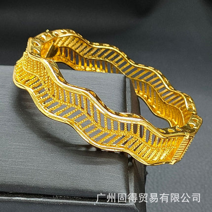 24K Gold Dubai Stereo Carved Buckle Bracelet Non-Fading Women's Middle East Dubai Jewelry Vietnamese Sand Gold Bracelet
