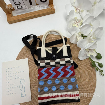 Girl's Heart-Shaped Knitted Crossbody Bag
