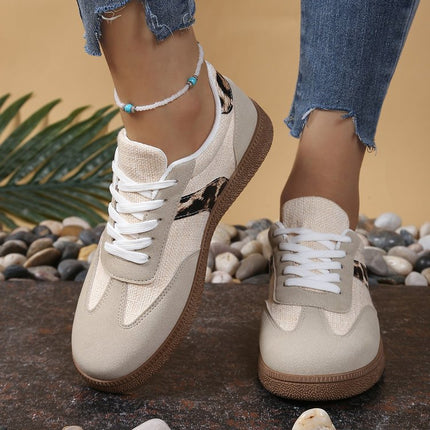 2025 Spring and Autumn Retro Leopard Print German Training Shoes Women's Cross-Border Round Toe Lace-Up Large Size Casual Versatile Women's Sneakers Foreign Trade