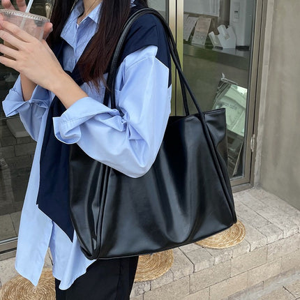 Autumn and Winter Bags for Women 2026 New Style Handbag with Texture, Large Capacity Tote Bag, Niche Design, Single Shoulder Underarm Bag for Commuting