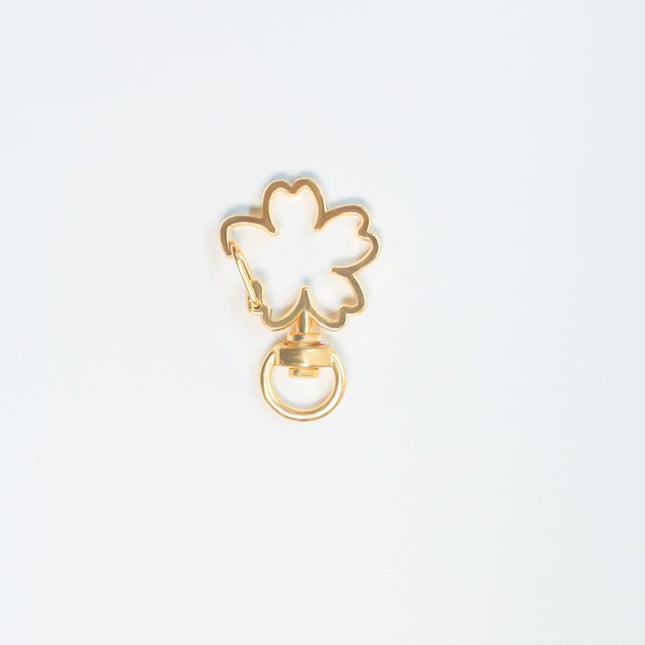 Factory Direct Zinc Alloy Sakura Buckle DIY Jewelry Accessories Flower Spring Buckle Size Sakura Buckle Pendant
