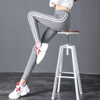 Gray / S