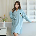 Long sleeve, celadon blue / Smiley face bathrobe pineapple grids [ 40-90kg can be worn]