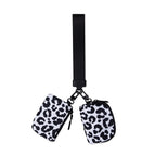 White leopard print/black and white leopard print