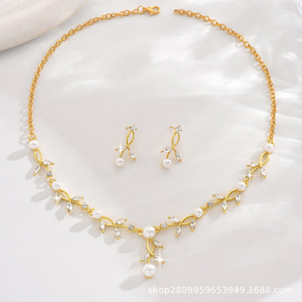 Vintage Light Luxury Crystal Drop Necklace Earrings suit Fashion Elegant Bridal Dress Accessories Necklace Jewelry Goods