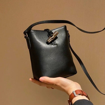 High-Quality Dragon-Embellished Fashionable Bamboo Bucket New Handbag Lightweight Mobile Phone Bag Single-Shoulder Mommy Portable Women's Bag Trendy