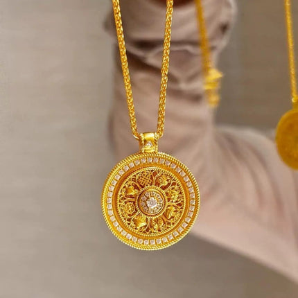 Brass Gold-Plated Large Eight-Treasure Compass Necklace with Ancient-Style Diamond Inlay, Sweater Chain, Round Disc Fortune Lockbone Chain for Women