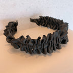 Black wide pleated headband