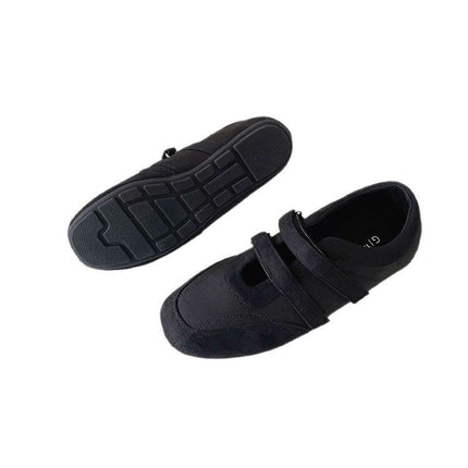 Retro Velcro Round-Toe Shallow-Mouth Single Shoes for Women, 2026 New Style German Training Shoes to Match with Skirts, Flat-Soled Loafers, Trendy Grandma Style
