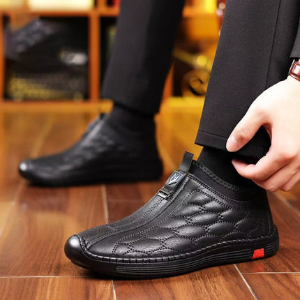 Cotton Shoes 2025 Winter New Men's Velvet Thickeneded Comfortable Soft-Soled Casual Leather Shoes Winter Cold-Proof and Warm Cotton Shoes