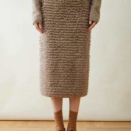 2025 New Autumn and Winter Fashionable and Versatile Cashmere Knitted Skirt for Women Brushed Korean Pure Color Hip Skirt Soft