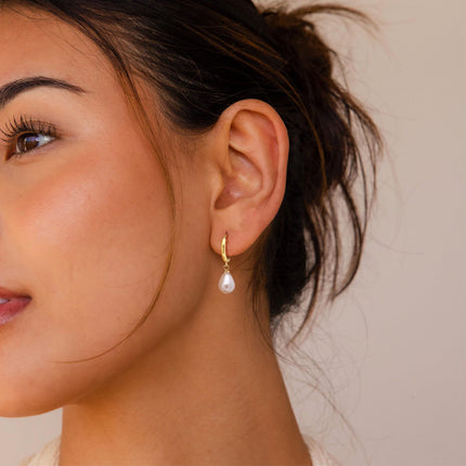 Europe and the United States cross-border hot-selling stainless steel 18k gold plating water drop shape pearl earrings high ladies earrings earrings