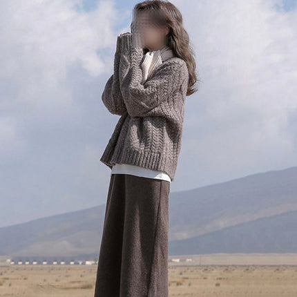 In the spring and autumn of 2023, the new salt line is worn with the suit for women's small height and age reduction.