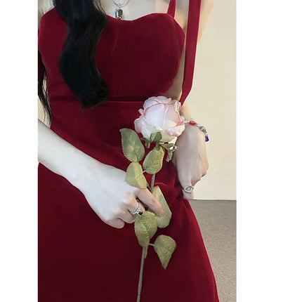 New Red Suspender Waist Dress French Slim Fit Strap Design Sexy Hot Girl Figure-Showing Hip-Hugging Short Skirt