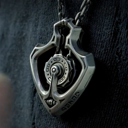 New Fashion Different Made Shuttle Mechanical Movable Pendant Necklace Men's Aggressive High-end Pendant Neck Chain Fashion