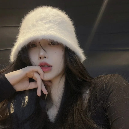 Autumn and Winter Fur Bucket Cap Women's Ear Protection Warm Cycling Lei Feng Cap Japanese Big Head Wai Face Small Mongolian Cap