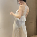 White / M