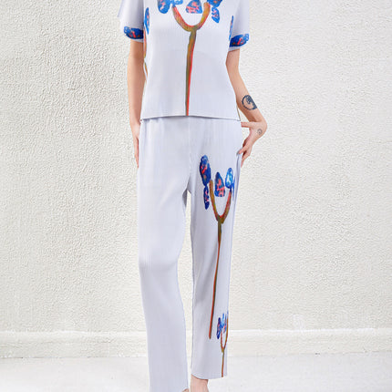 Fashion Pleated Suit for Women, Summer New Style, Age-Reducing Round Neck Top, Nine-Point Pants, High-End Casual Two-Piece Set